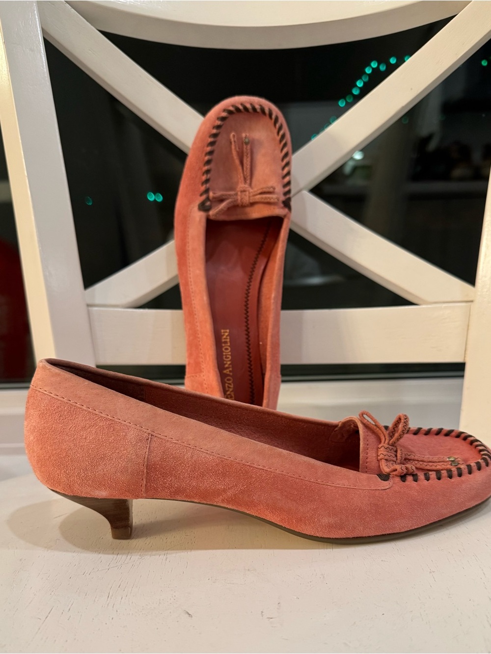 Enzo Angiolini Coral Pink Suede Moccasin Kitten Heel Pumps 7M